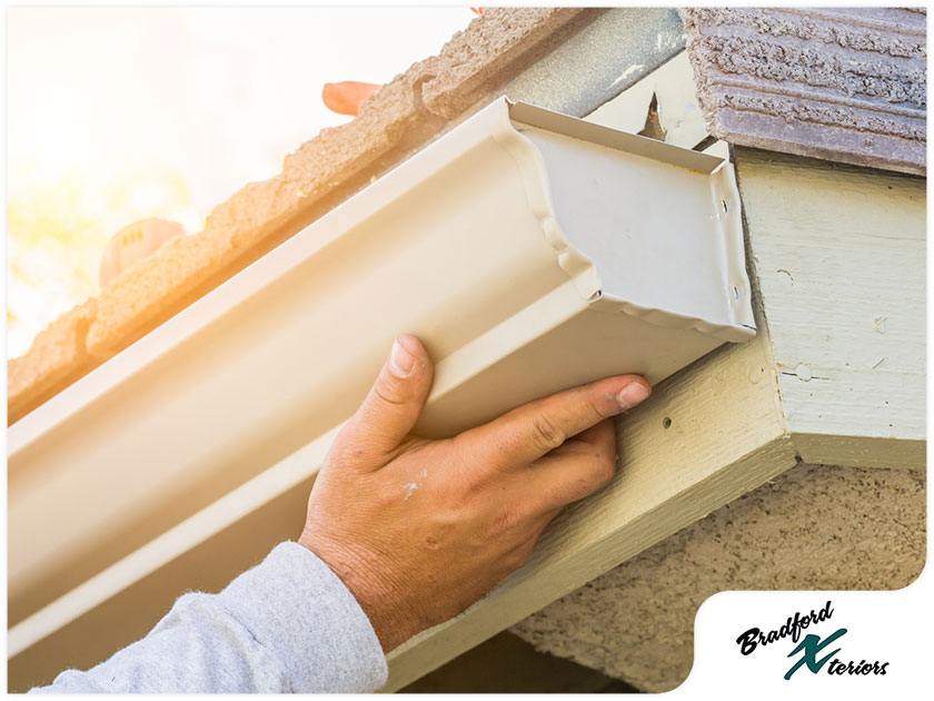 Gutter Cleaning Columbus, Ohio Bradford Xteriors